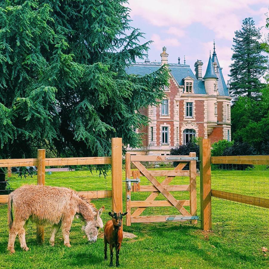 Chateau De Hieville Saint-Pierre-en-Auge Exterior foto