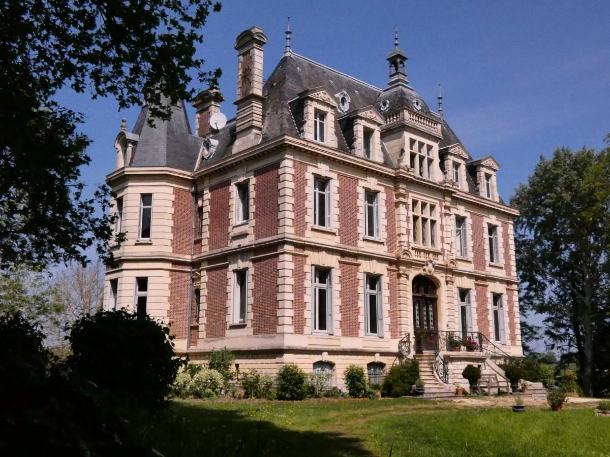 Chateau De Hieville Saint-Pierre-en-Auge Exterior foto